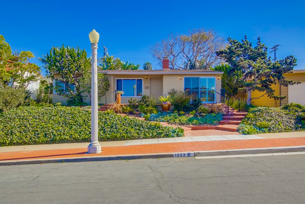 Virtual tour photo 1 of 68 for 1293 Alexandria Dr