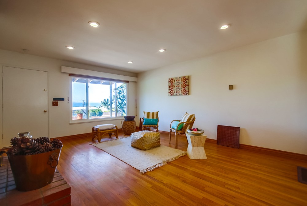 Virtual tour photo 20 of 68 for 1293 Alexandria Dr