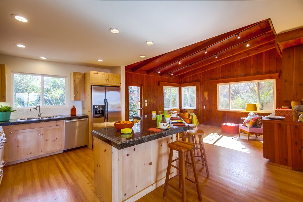 Virtual tour photo 31 of 68 for 1293 Alexandria Dr