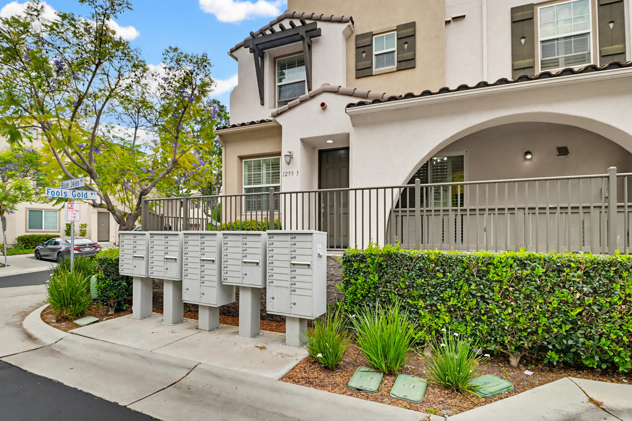 Virtual tour photo 6 of 55 for 1293 Fools Gold Wy UNIT 3