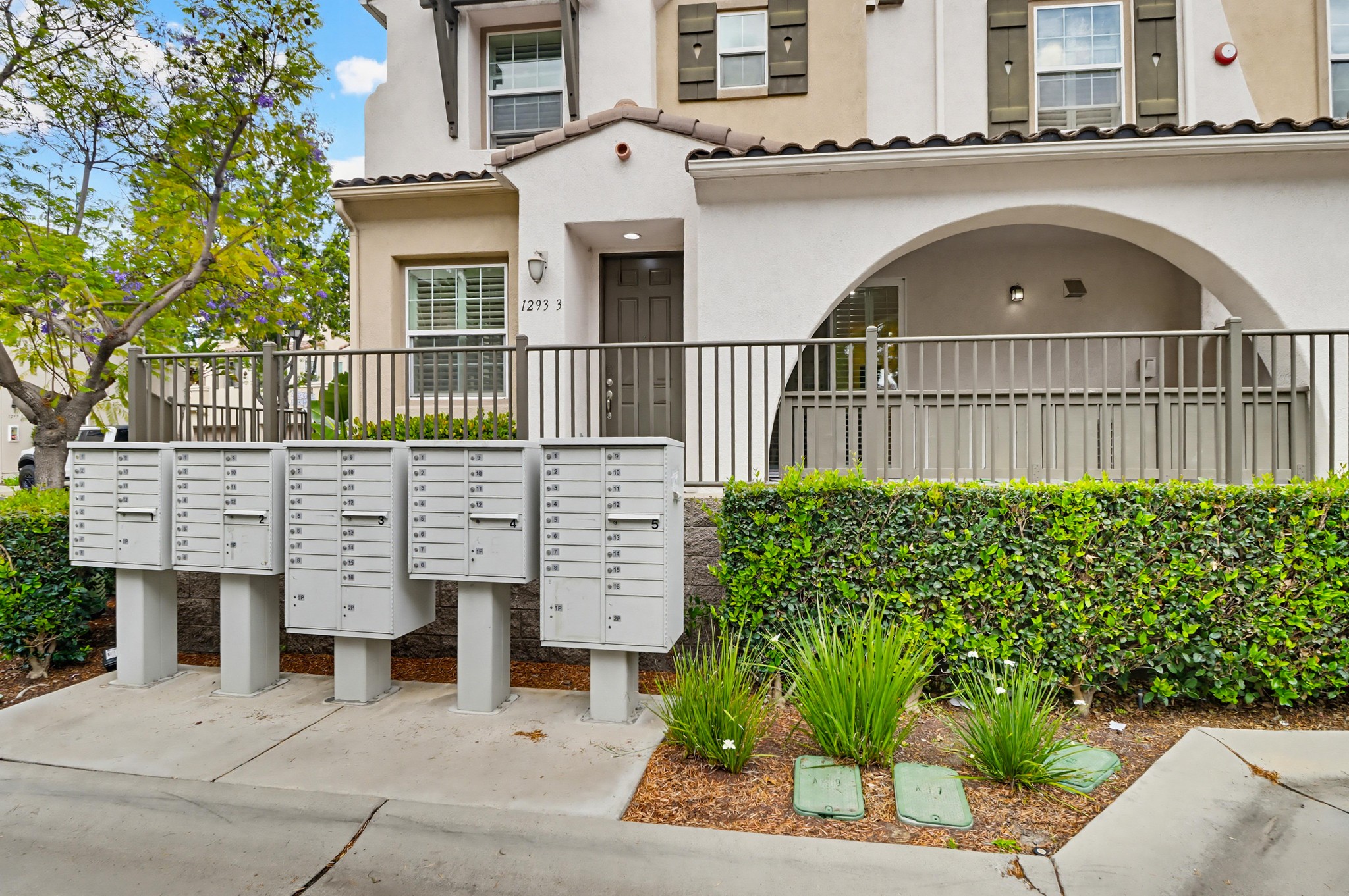 Virtual tour photo 8 of 55 for 1293 Fools Gold Wy UNIT 3
