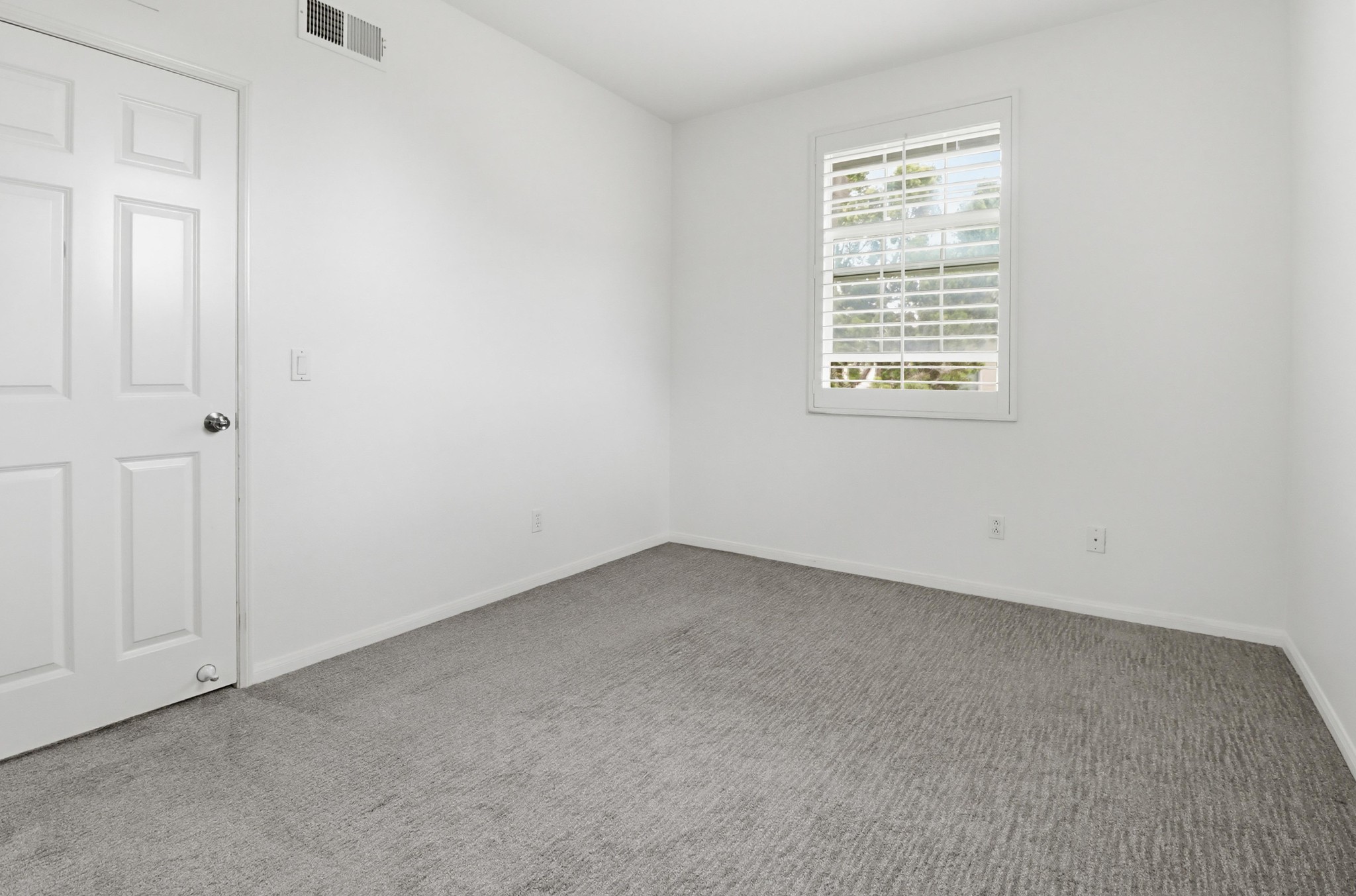 Virtual tour photo 34 of 55 for 1293 Fools Gold Wy UNIT 3
