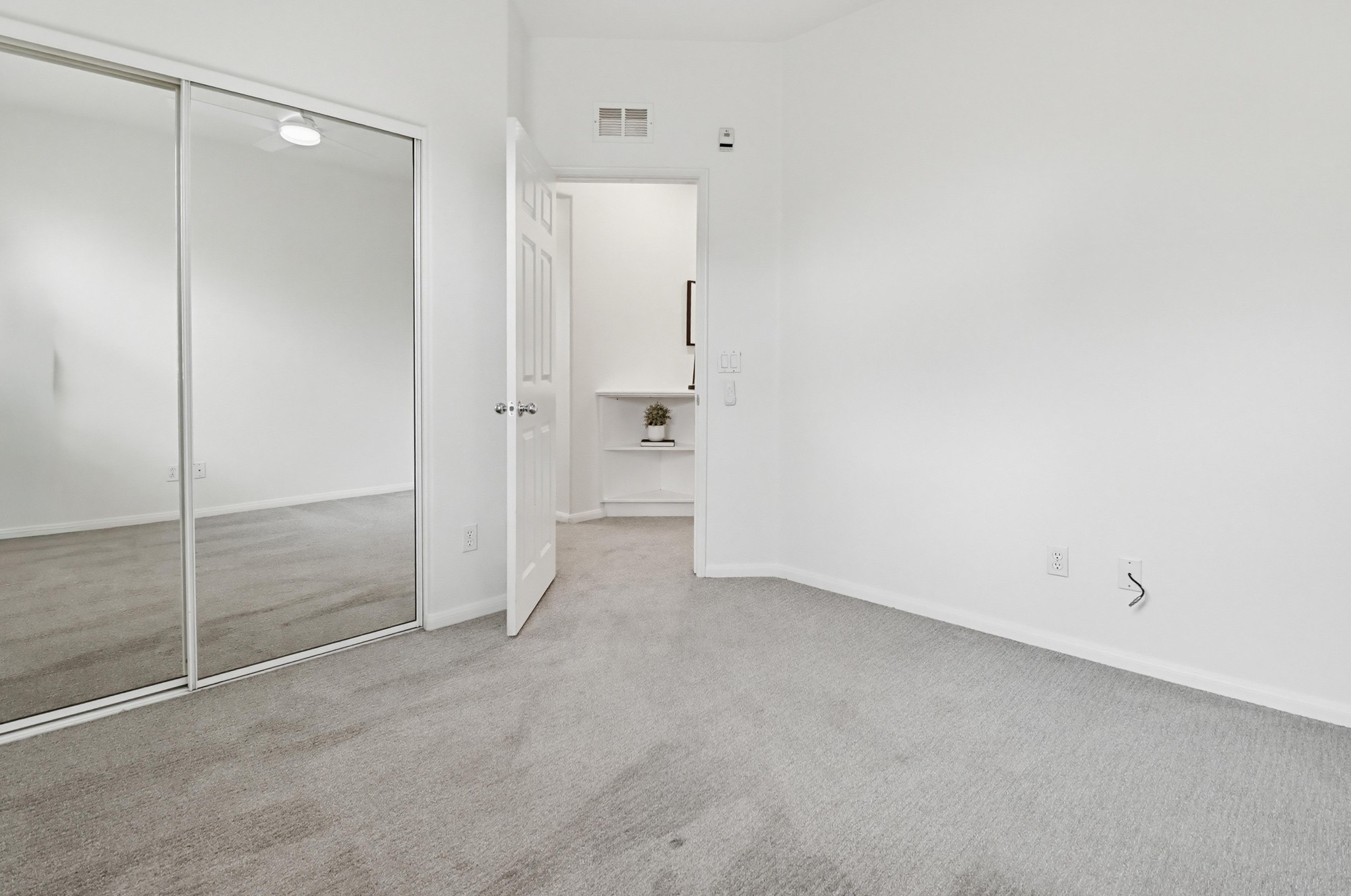 Virtual tour photo 41 of 55 for 1293 Fools Gold Wy UNIT 3