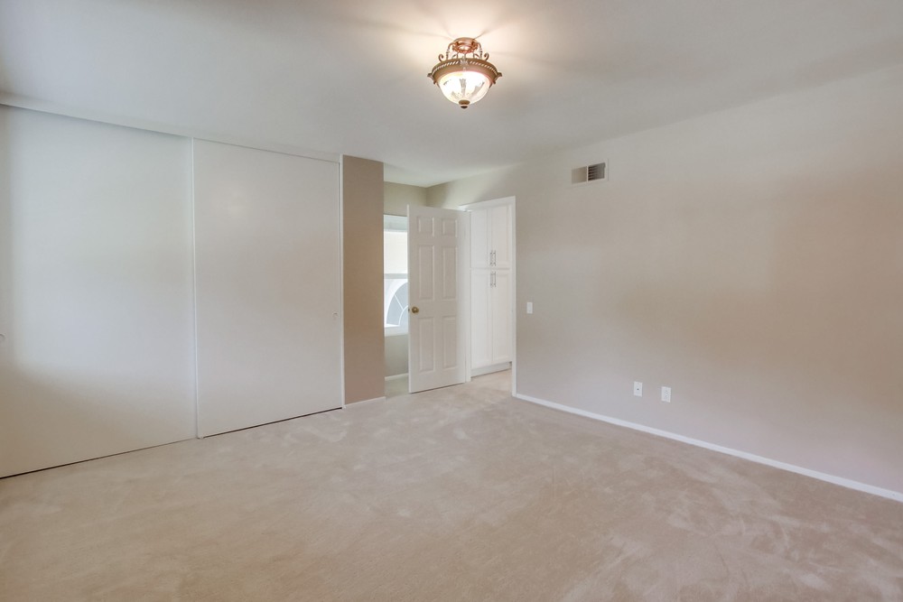 Virtual tour photo 40 of 49 for 12930 Claymont Ct