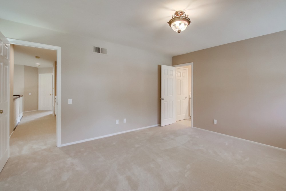Virtual tour photo 41 of 49 for 12930 Claymont Ct