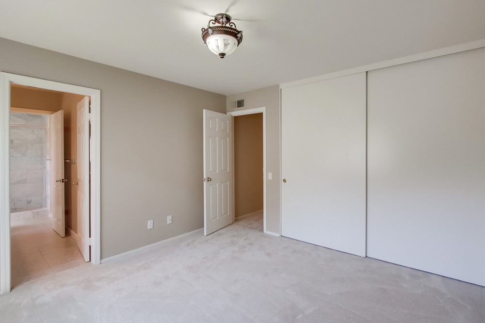 Virtual tour photo 43 of 49 for 12930 Claymont Ct