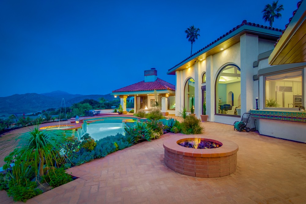 Virtual tour photo 10 of 129 for 12930 Polvera Ave