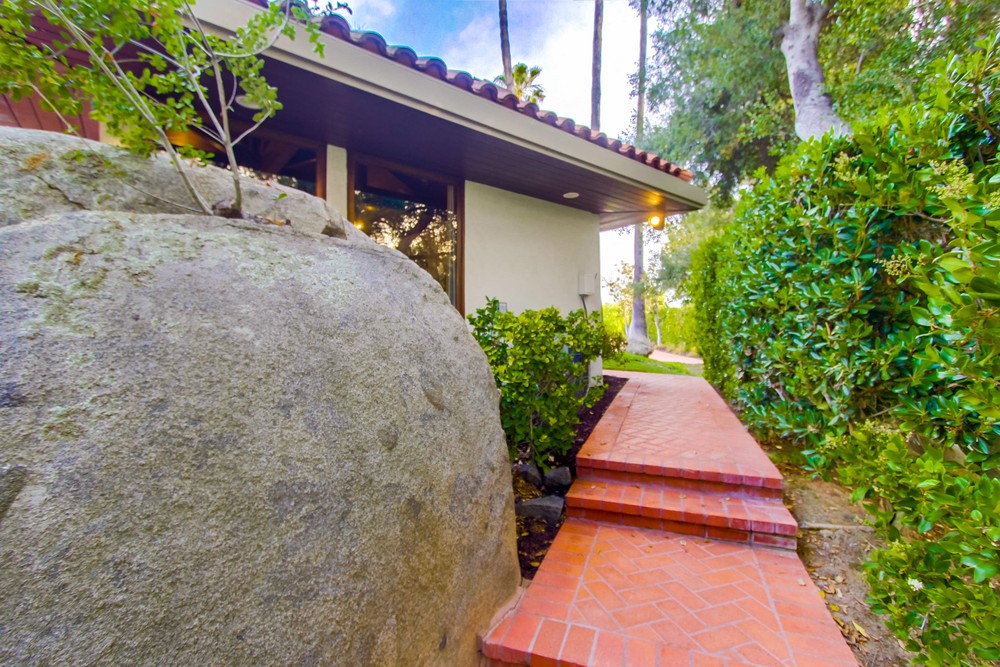 Virtual tour photo 98 of 129 for 12930 Polvera Ave