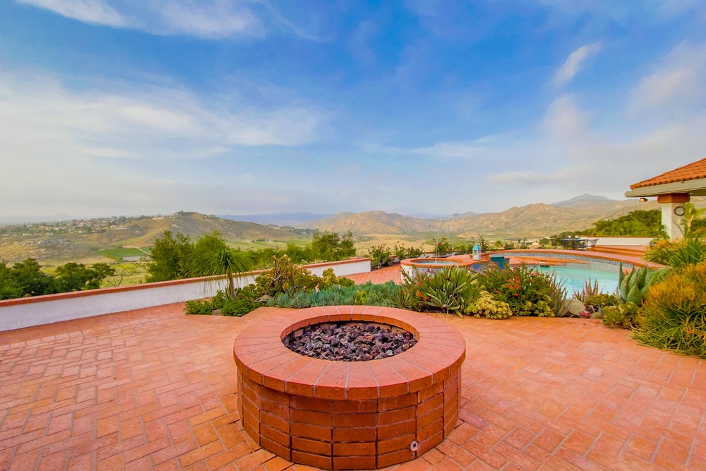 Virtual tour photo 104 of 129 for 12930 Polvera Ave