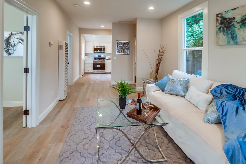 Virtual tour photo 9 of 26 for 1295 Essex St