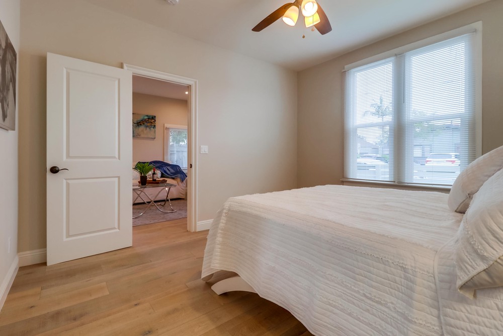 Virtual tour photo 19 of 26 for 1295 Essex St