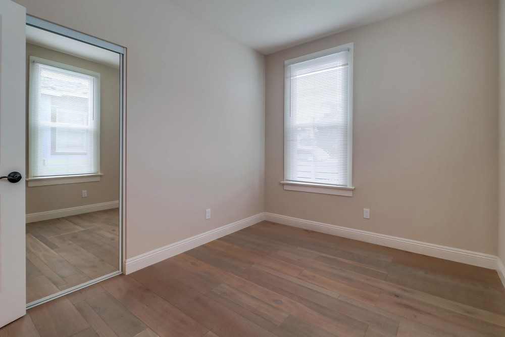 Virtual tour photo 22 of 26 for 1295 Essex St