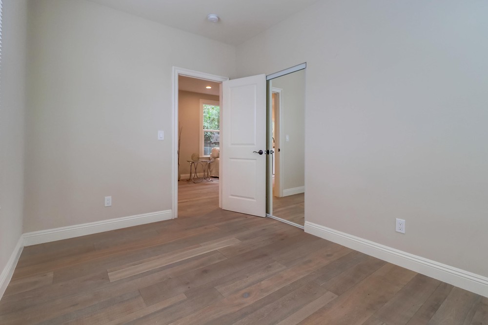 Virtual tour photo 23 of 26 for 1295 Essex St