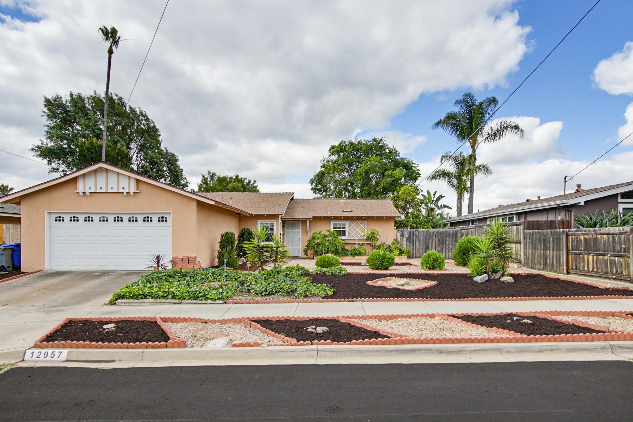 Virtual tour photo 1 of 52 for 12957 Ilene St