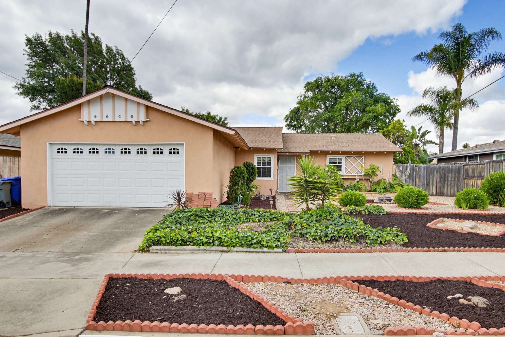 Virtual tour photo 3 of 52 for 12957 Ilene St