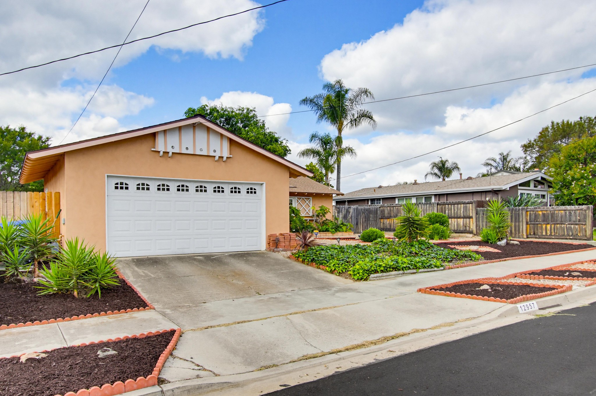 Virtual tour photo 6 of 52 for 12957 Ilene St