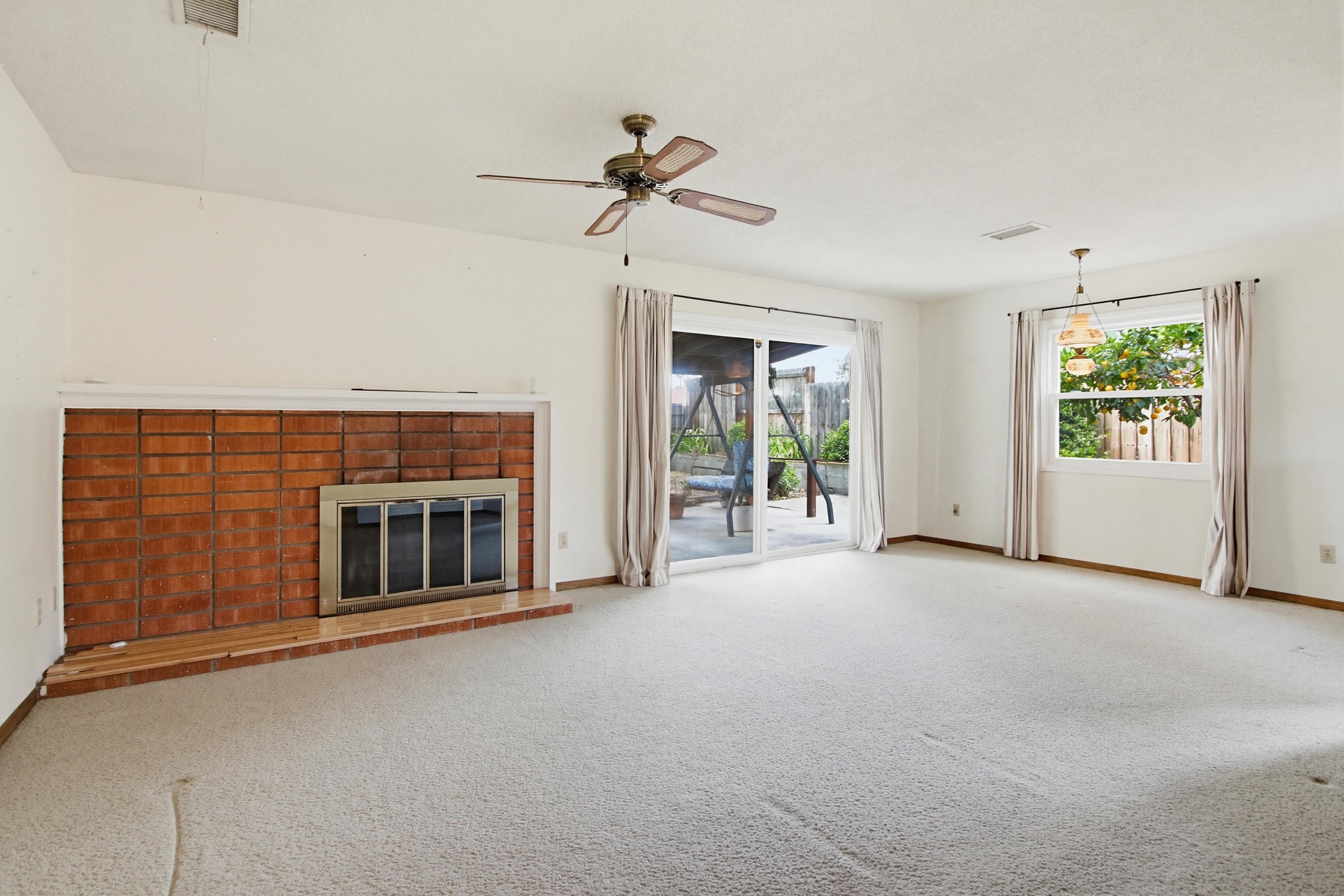 Virtual tour photo 12 of 52 for 12957 Ilene St