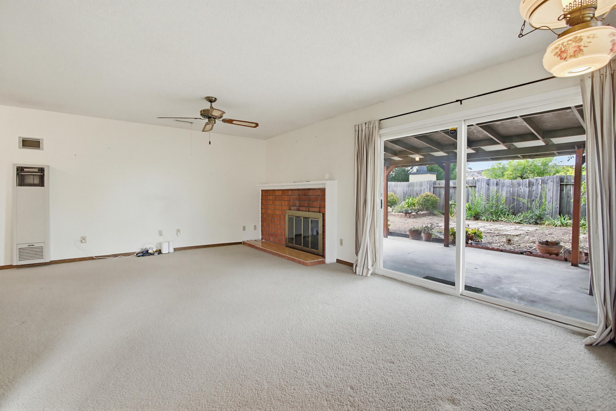 Virtual tour photo 15 of 52 for 12957 Ilene St