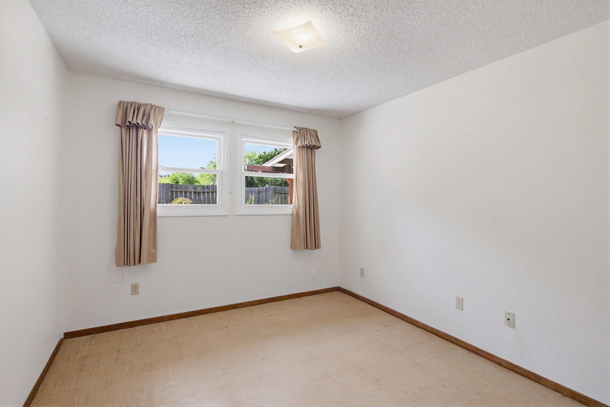 Virtual tour photo 23 of 52 for 12957 Ilene St