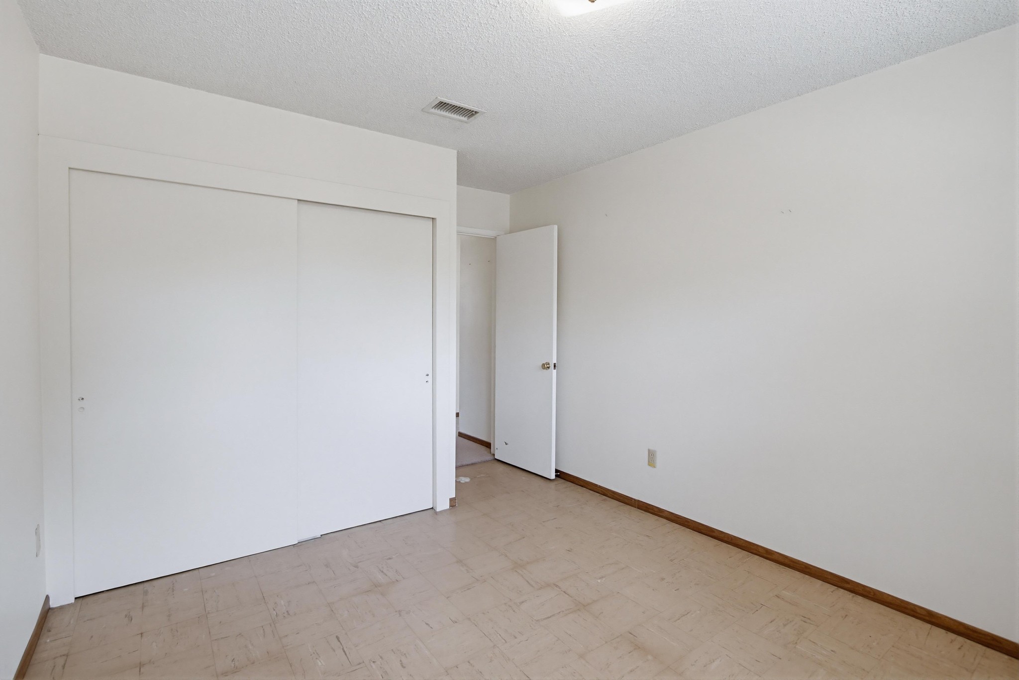Virtual tour photo 24 of 52 for 12957 Ilene St