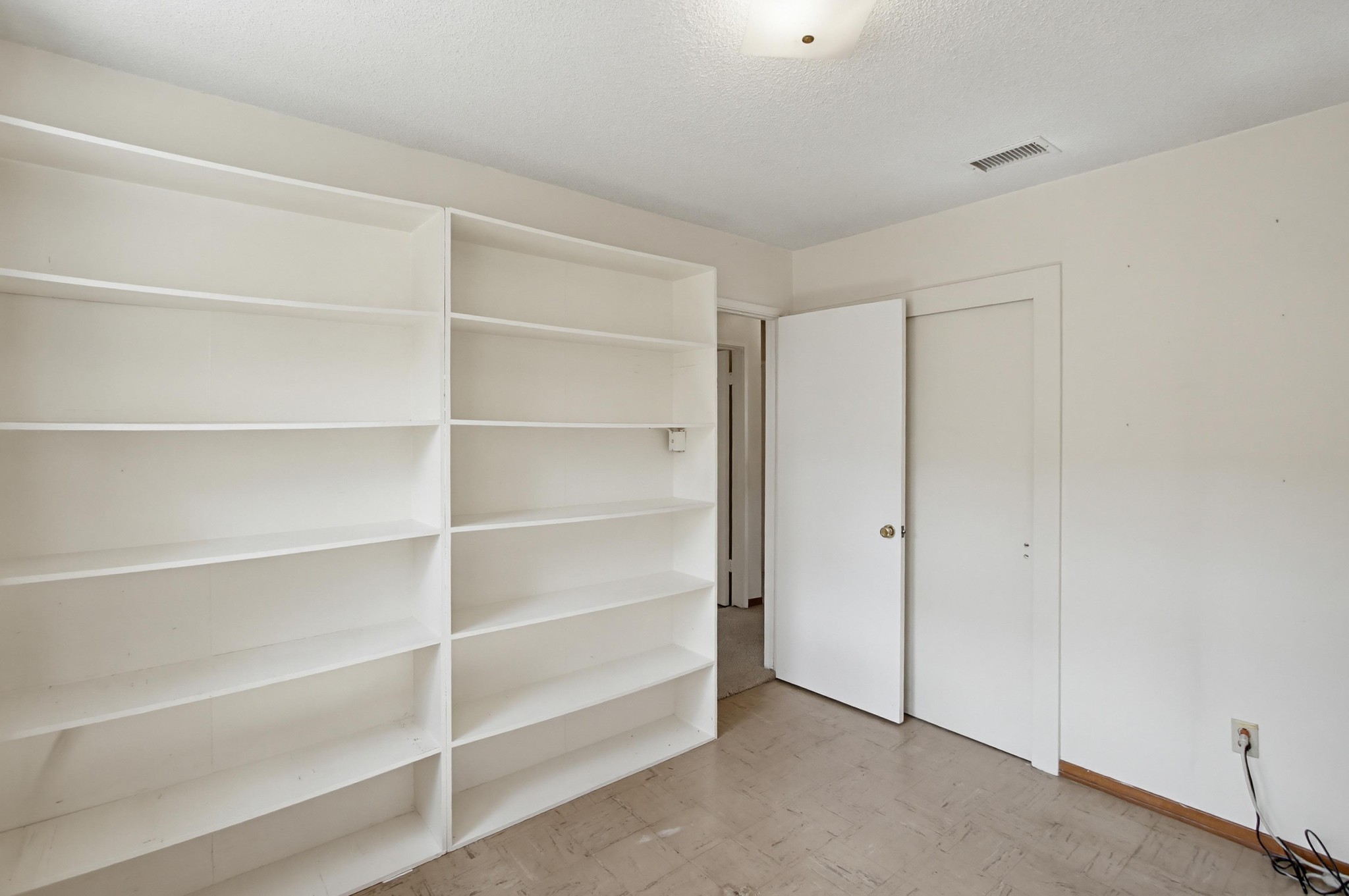 Virtual tour photo 33 of 52 for 12957 Ilene St