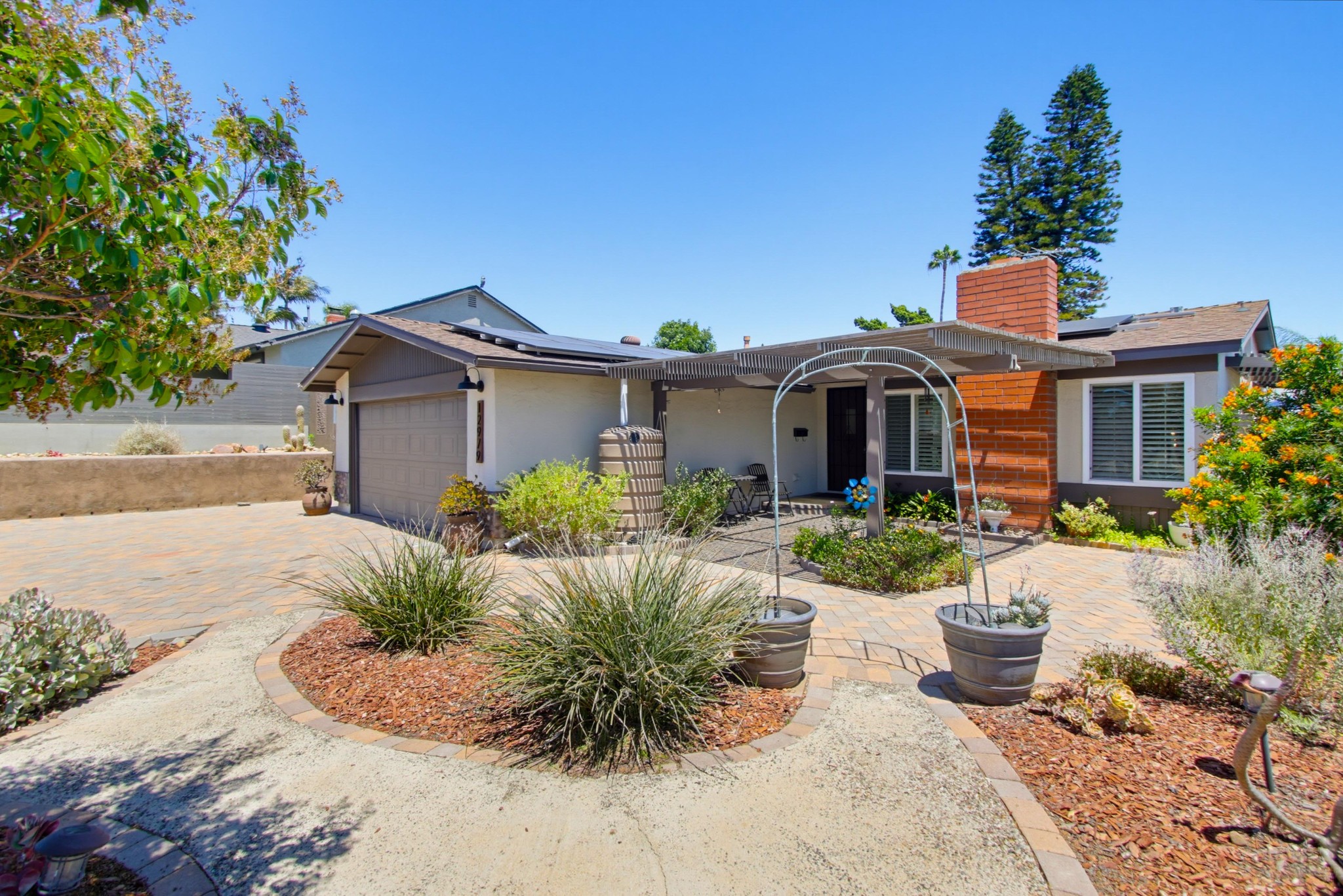 Virtual tour photo 4 of 49 for 12979 Calle De Las Rosas