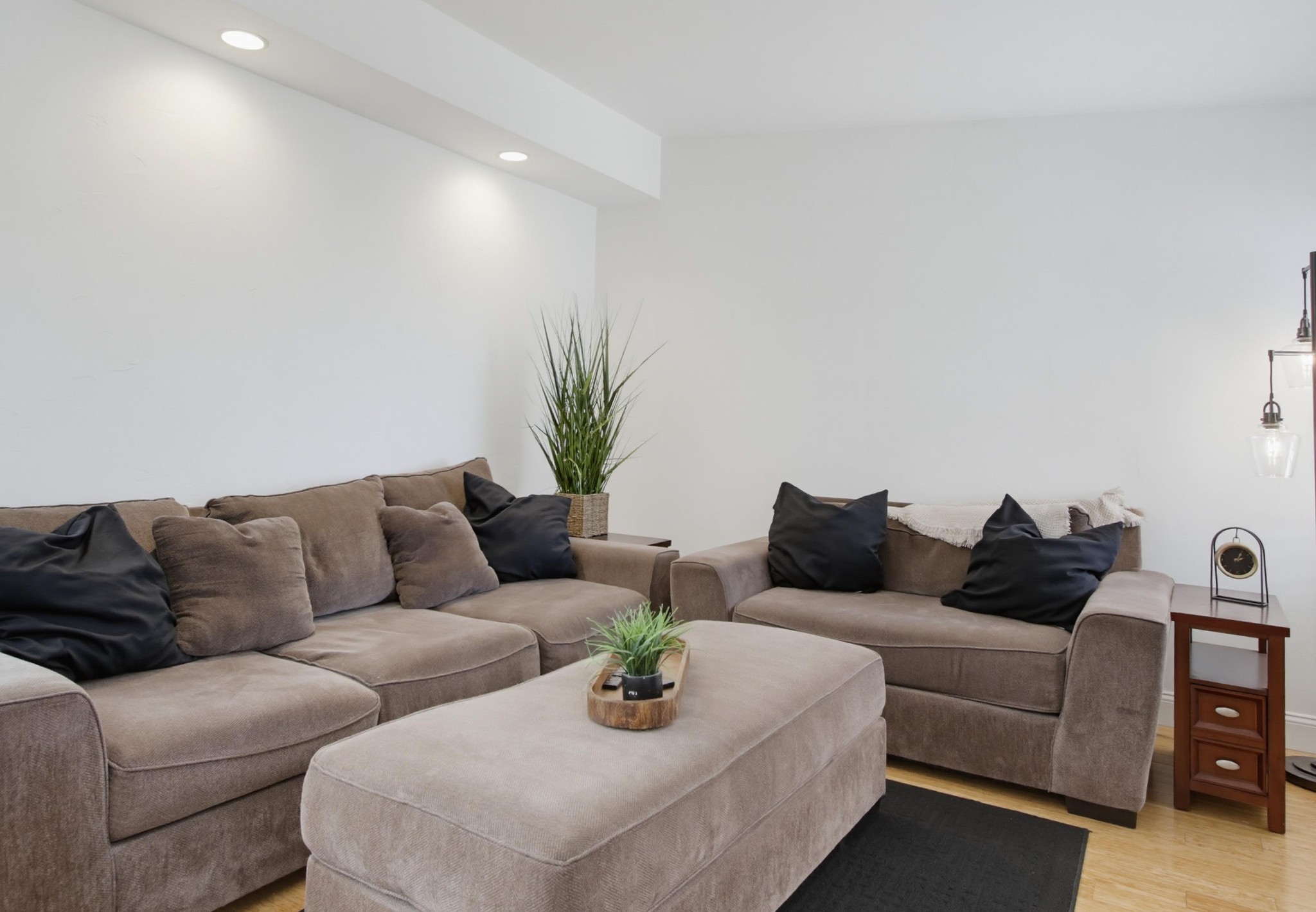 Virtual tour photo 11 of 49 for 12979 Calle De Las Rosas