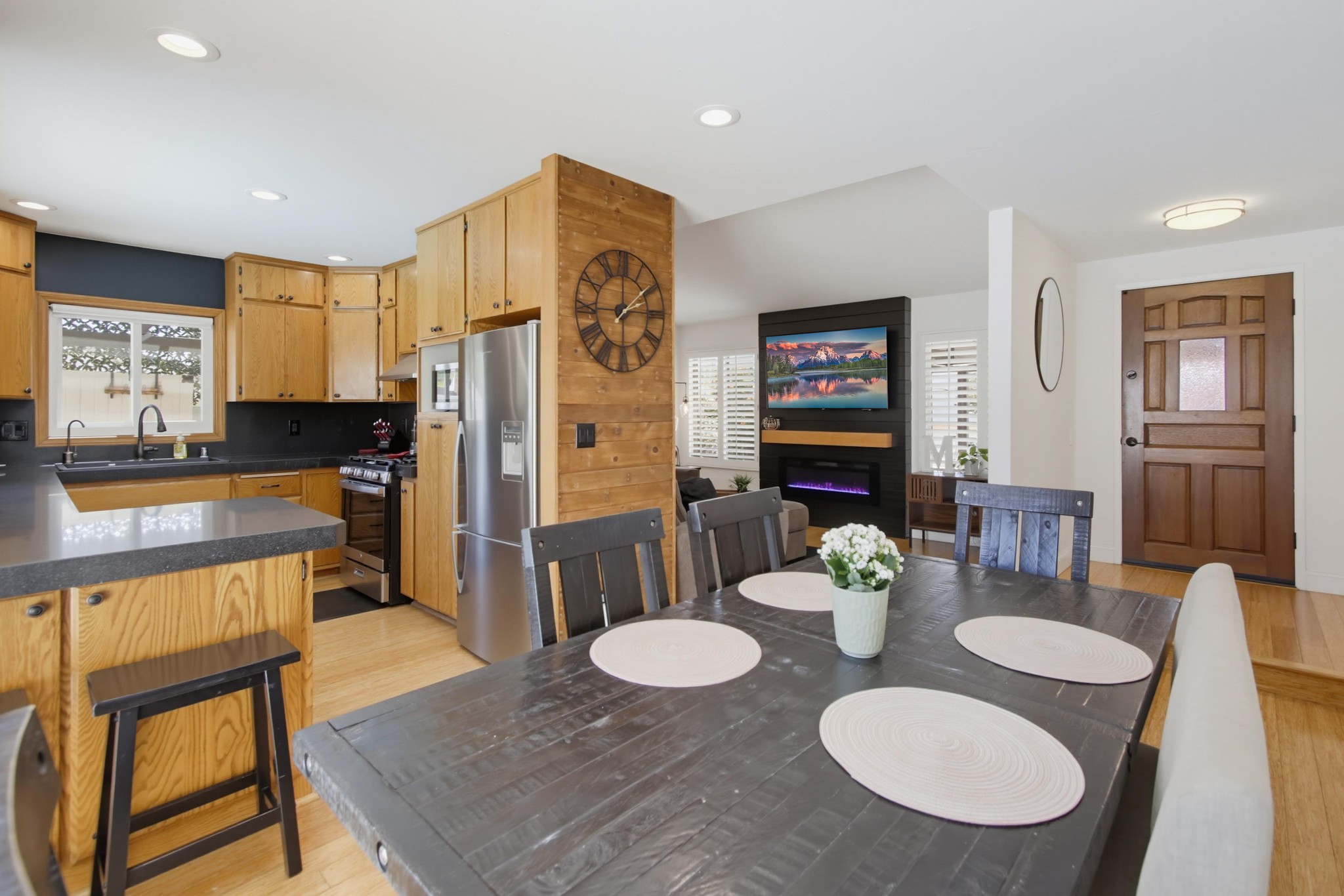 Virtual tour photo 17 of 49 for 12979 Calle De Las Rosas