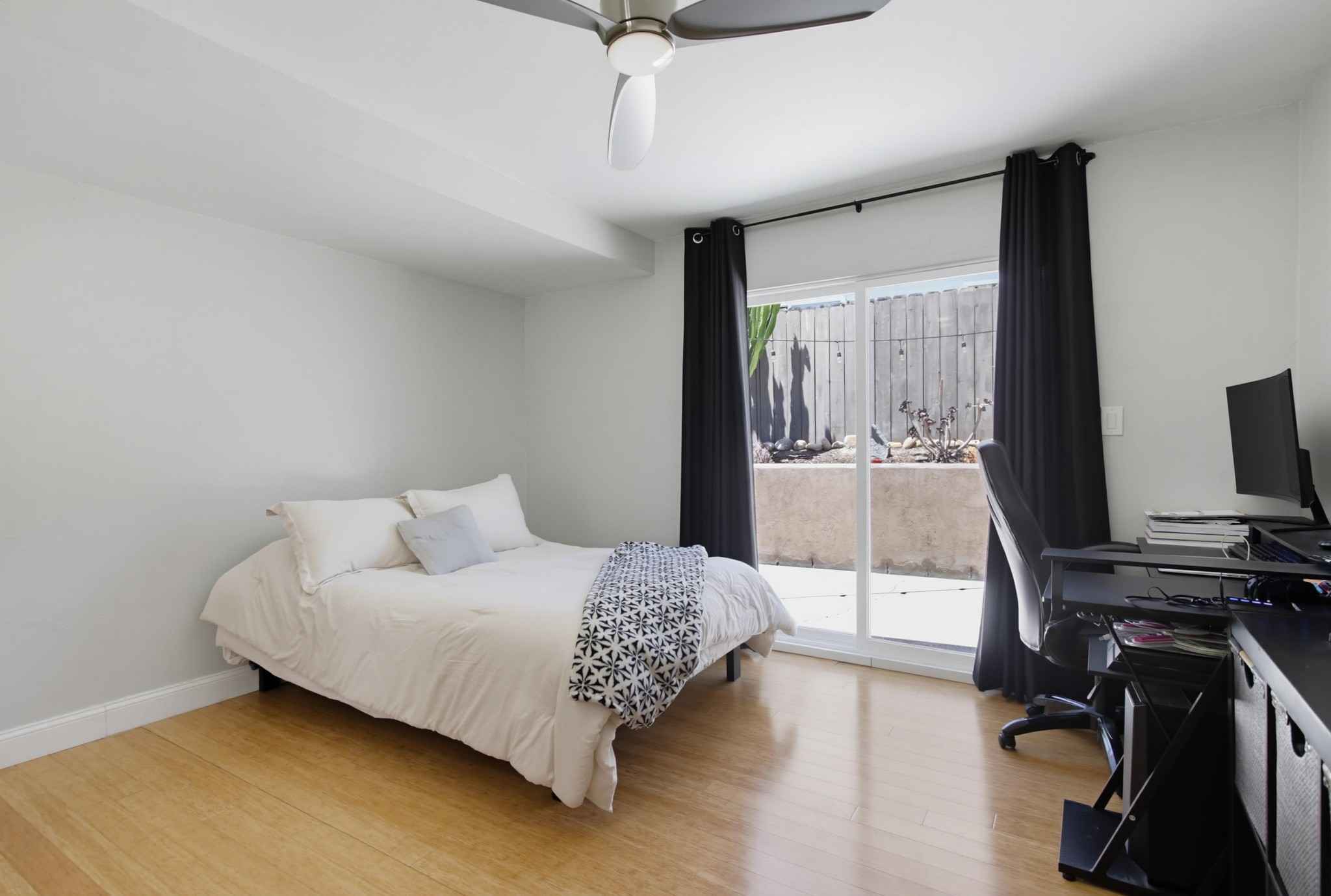 Virtual tour photo 22 of 49 for 12979 Calle De Las Rosas