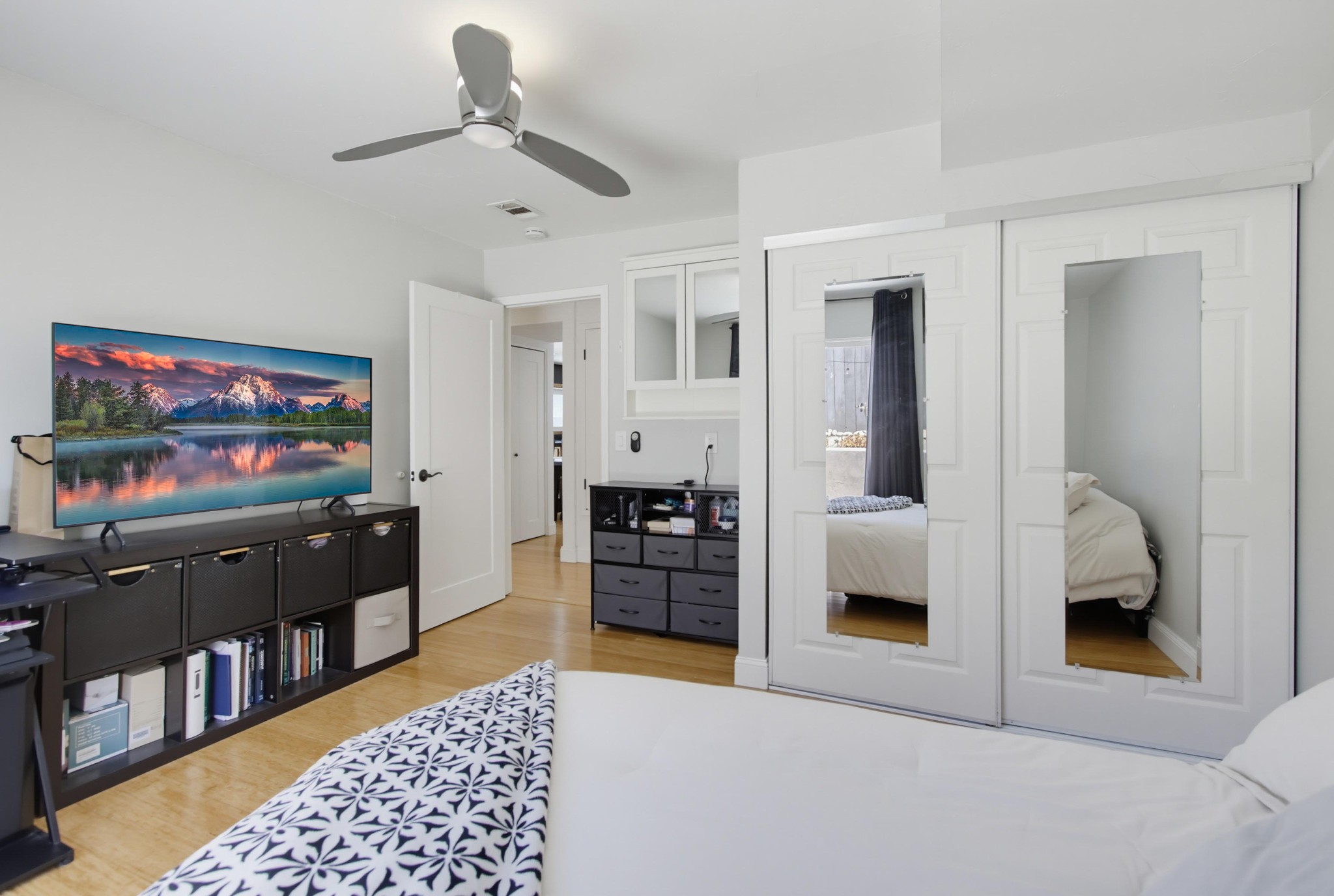 Virtual tour photo 23 of 49 for 12979 Calle De Las Rosas