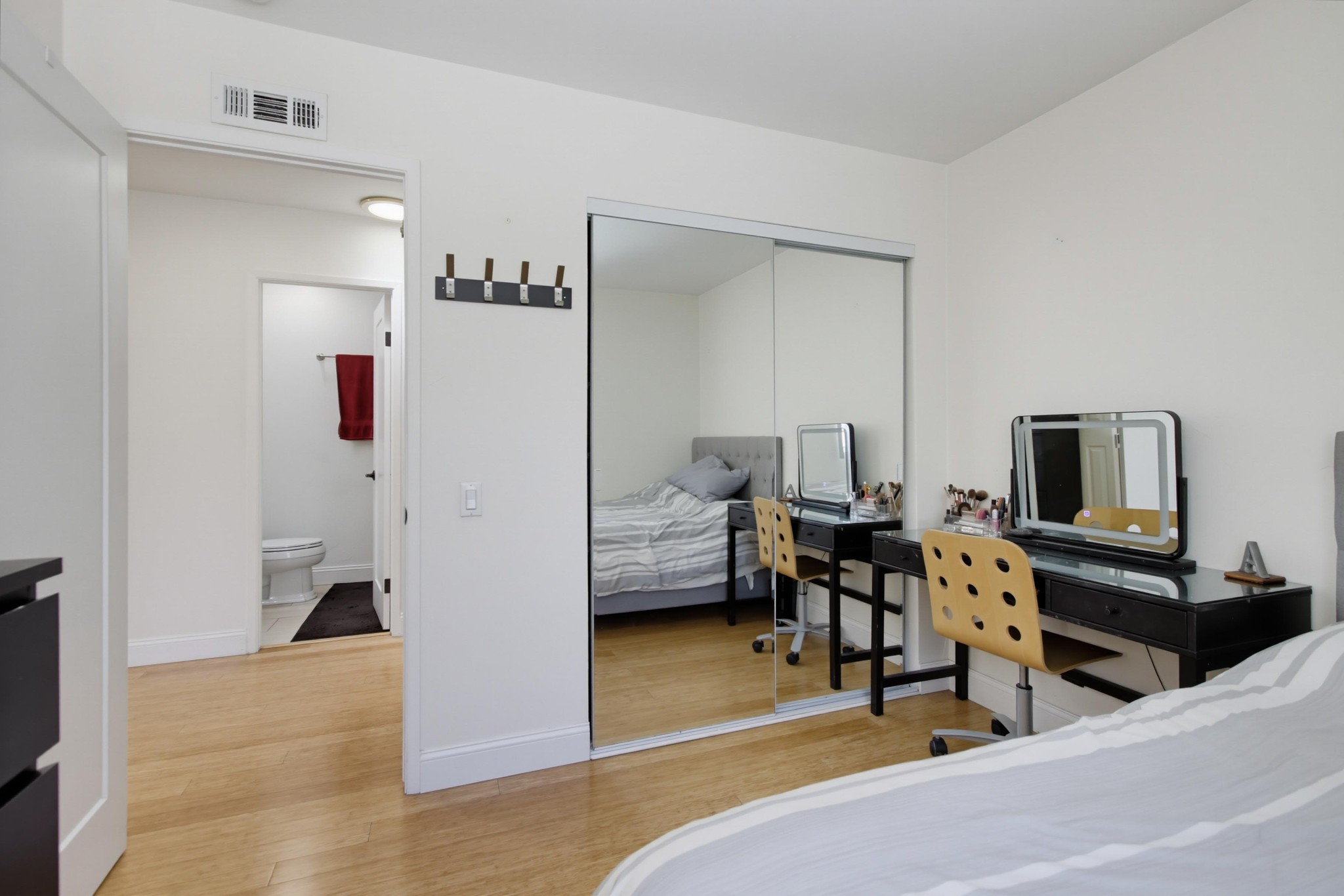 Virtual tour photo 27 of 49 for 12979 Calle De Las Rosas