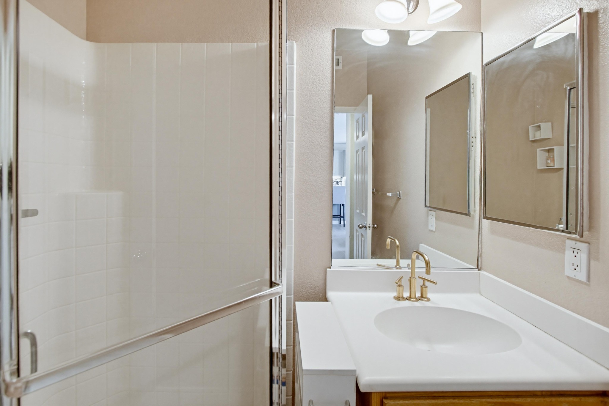 Virtual tour photo 17 of 78 for 1298 Fools Gold Wy UNIT 1