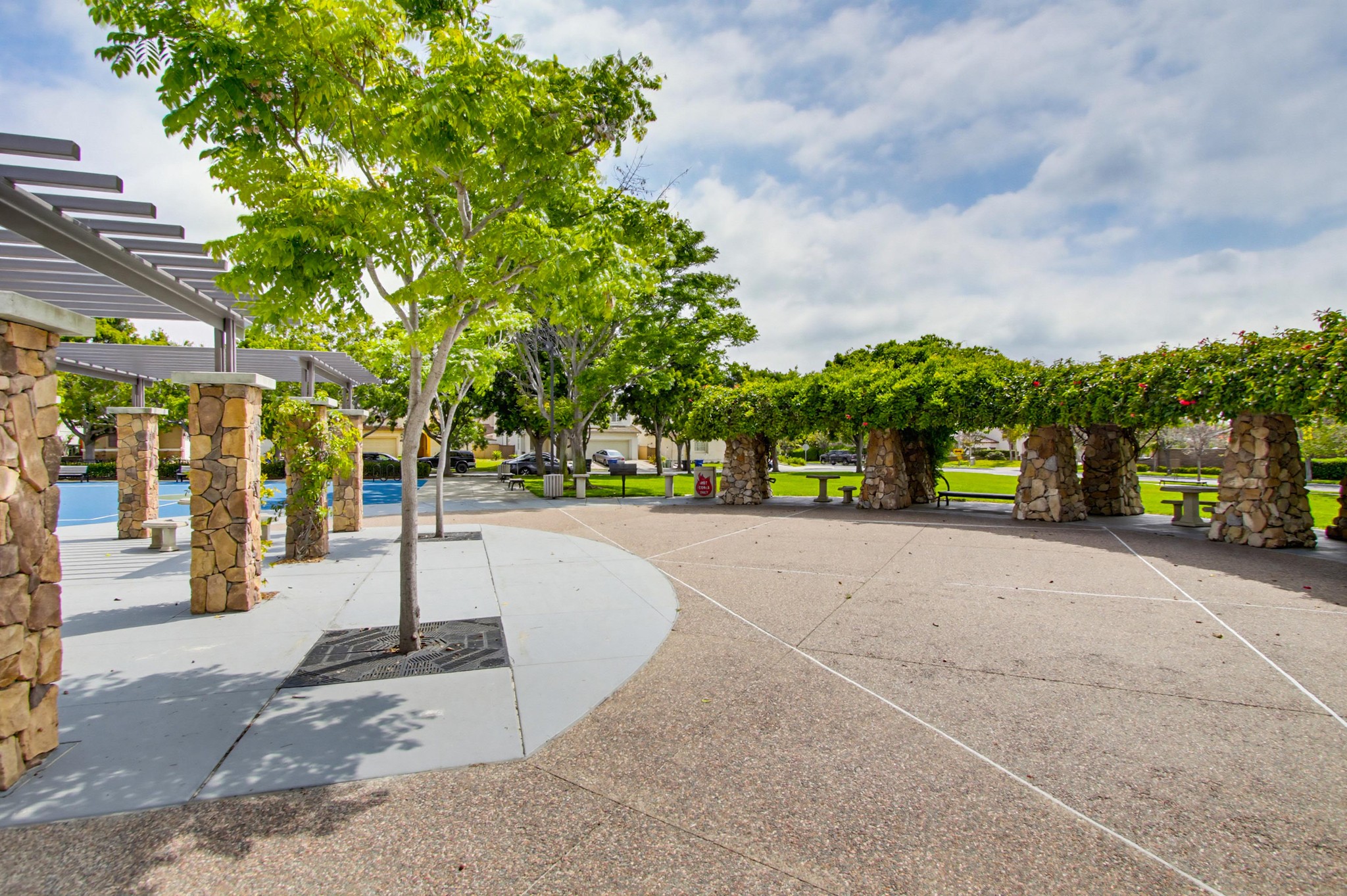 Virtual tour photo 42 of 78 for 1298 Fools Gold Wy UNIT 1