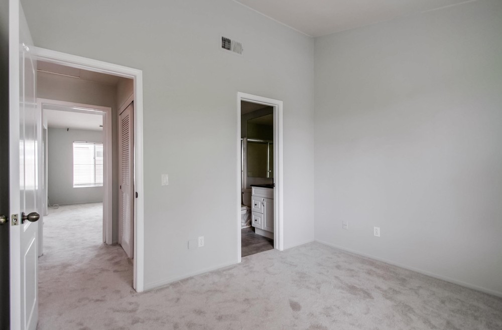 Virtual tour photo 39 of 49 for 12984 Carmel Creek Rd UNIT 156