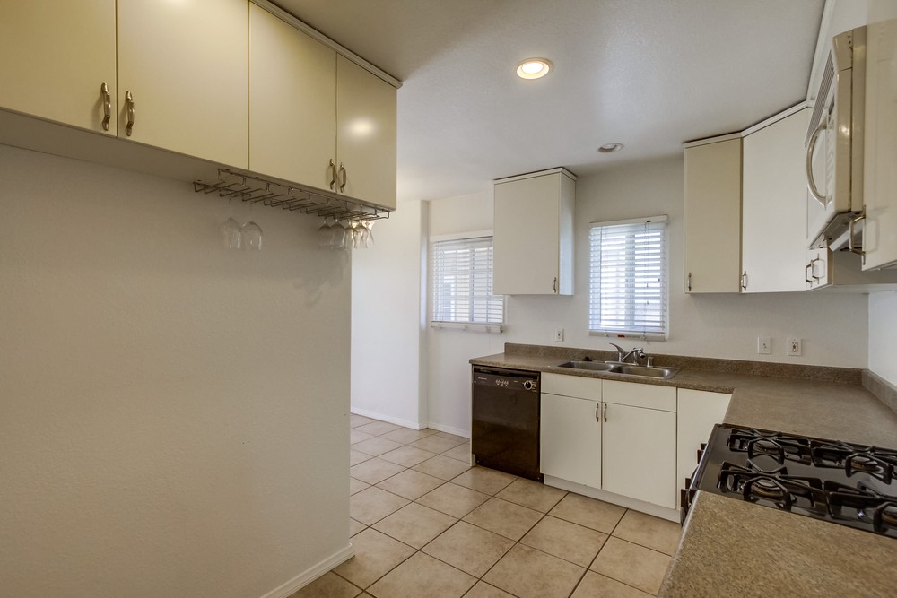 Virtual tour photo 13 of 38 for 130 W Lewis St