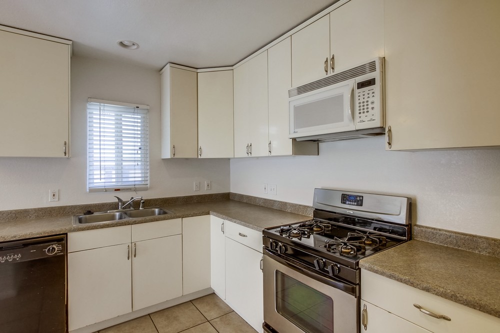Virtual tour photo 15 of 38 for 130 W Lewis St