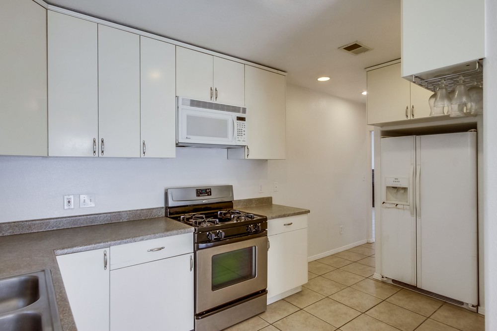 Virtual tour photo 16 of 38 for 130 W Lewis St