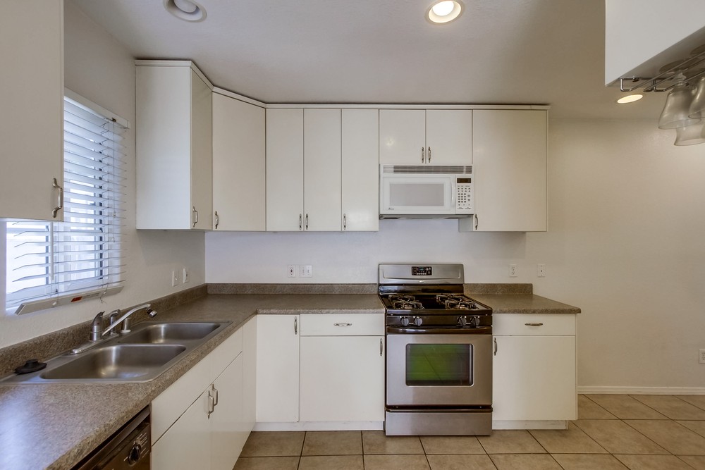 Virtual tour photo 17 of 38 for 130 W Lewis St