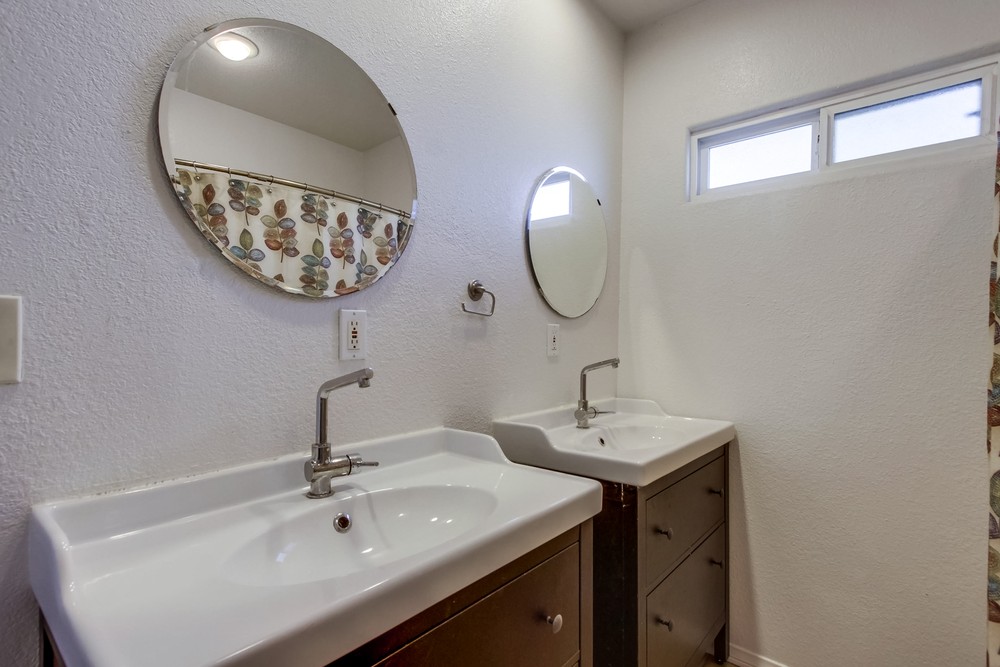 Virtual tour photo 26 of 38 for 130 W Lewis St