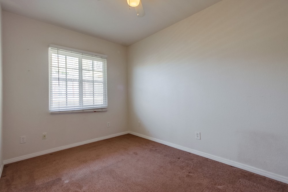 Virtual tour photo 27 of 38 for 130 W Lewis St
