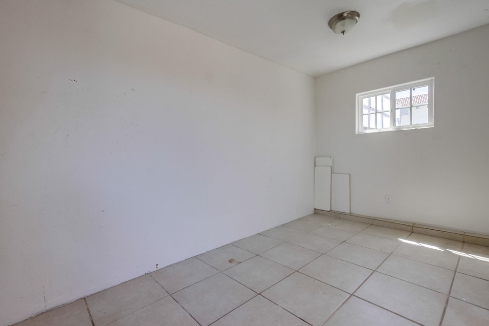 Virtual tour photo 32 of 38 for 130 W Lewis St