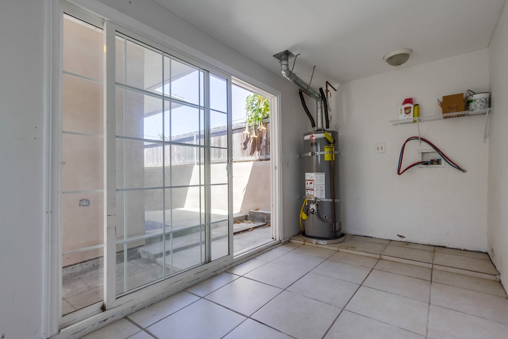 Virtual tour photo 33 of 38 for 130 W Lewis St