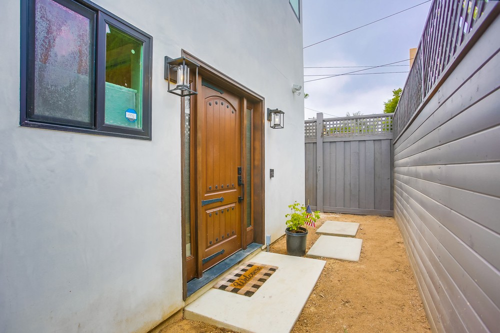Virtual tour photo 5 of 45 for 1300 Emerald St