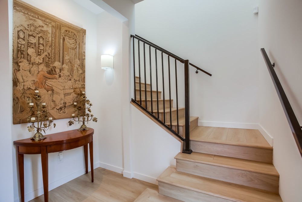 Virtual tour photo 9 of 45 for 1300 Emerald St