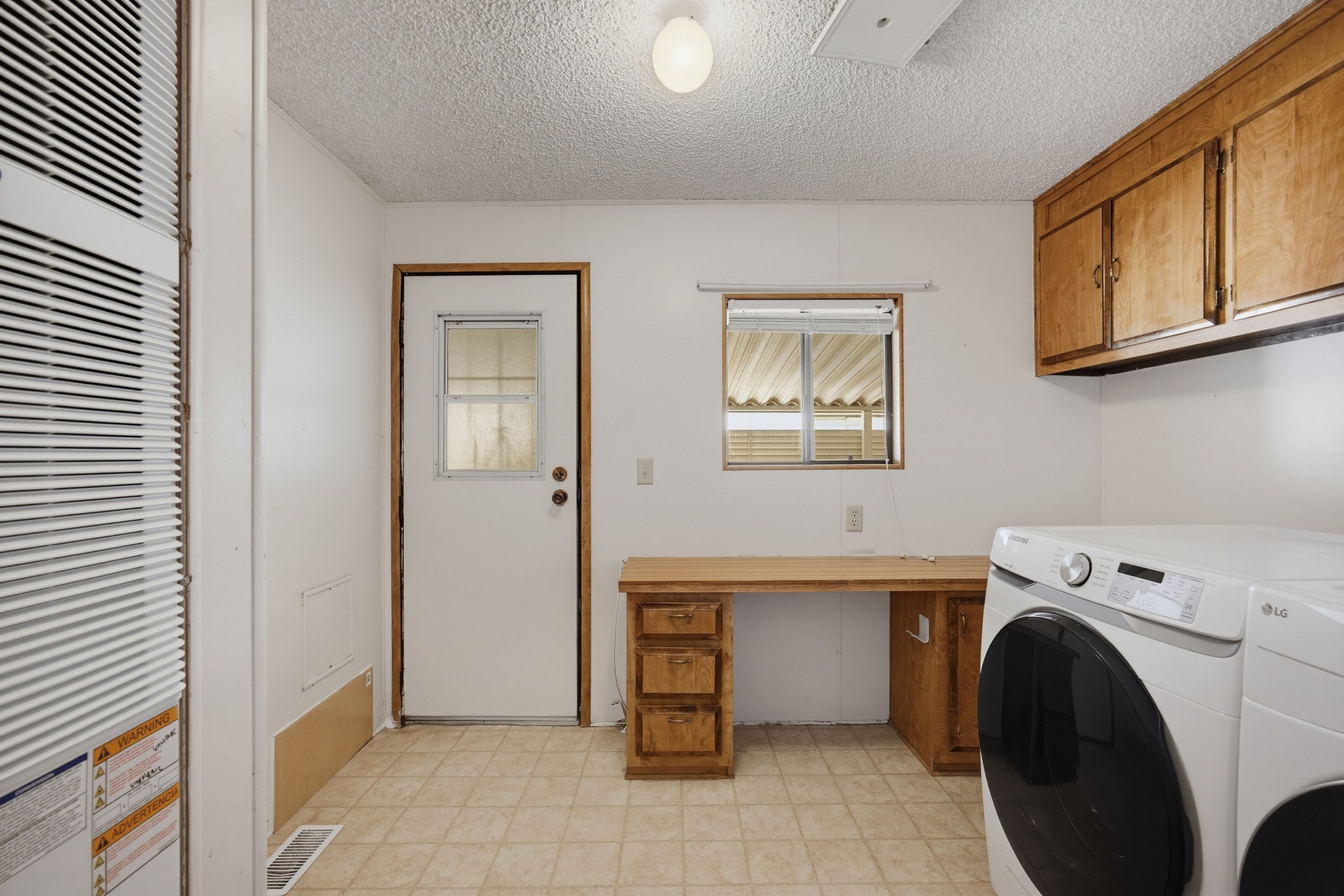 Virtual tour photo 30 of 37 for 1300 W Menlo Ave