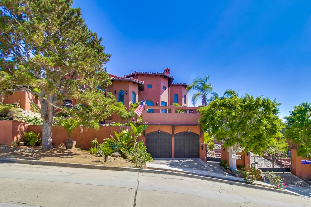Virtual tour photo 1 of 114 for 1301 Sassafras St