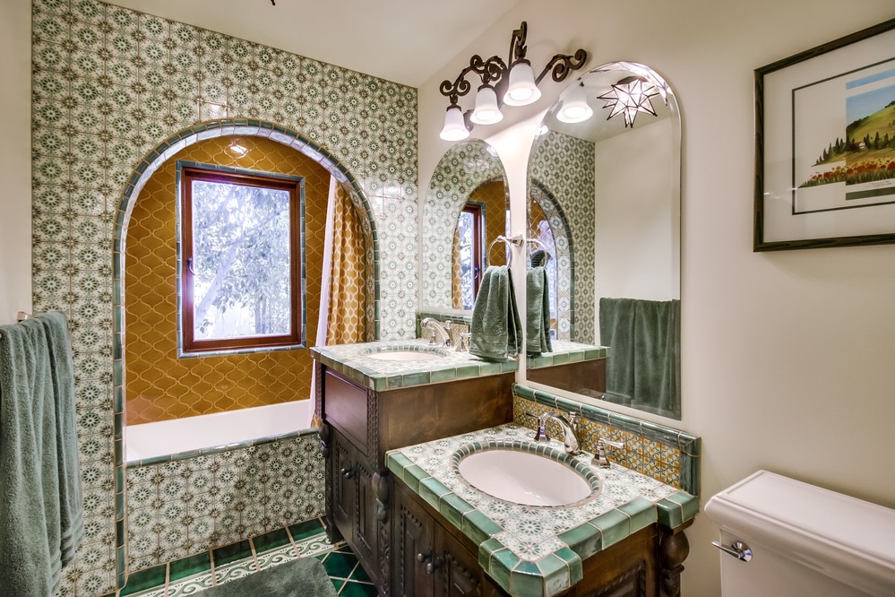 Virtual tour photo 88 of 114 for 1301 Sassafras St
