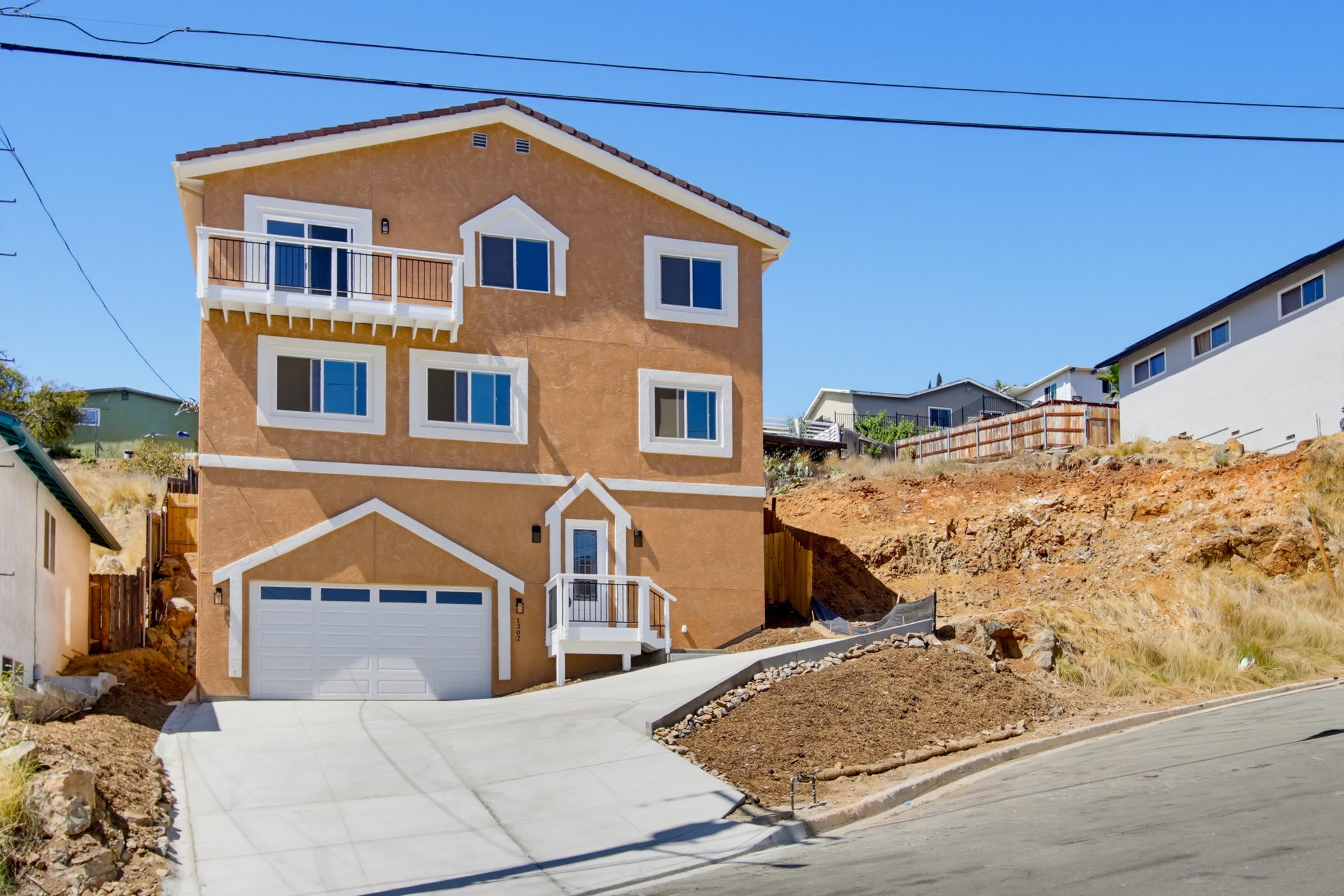 Virtual tour photo 5 of 70 for 1302 La Presa Ave