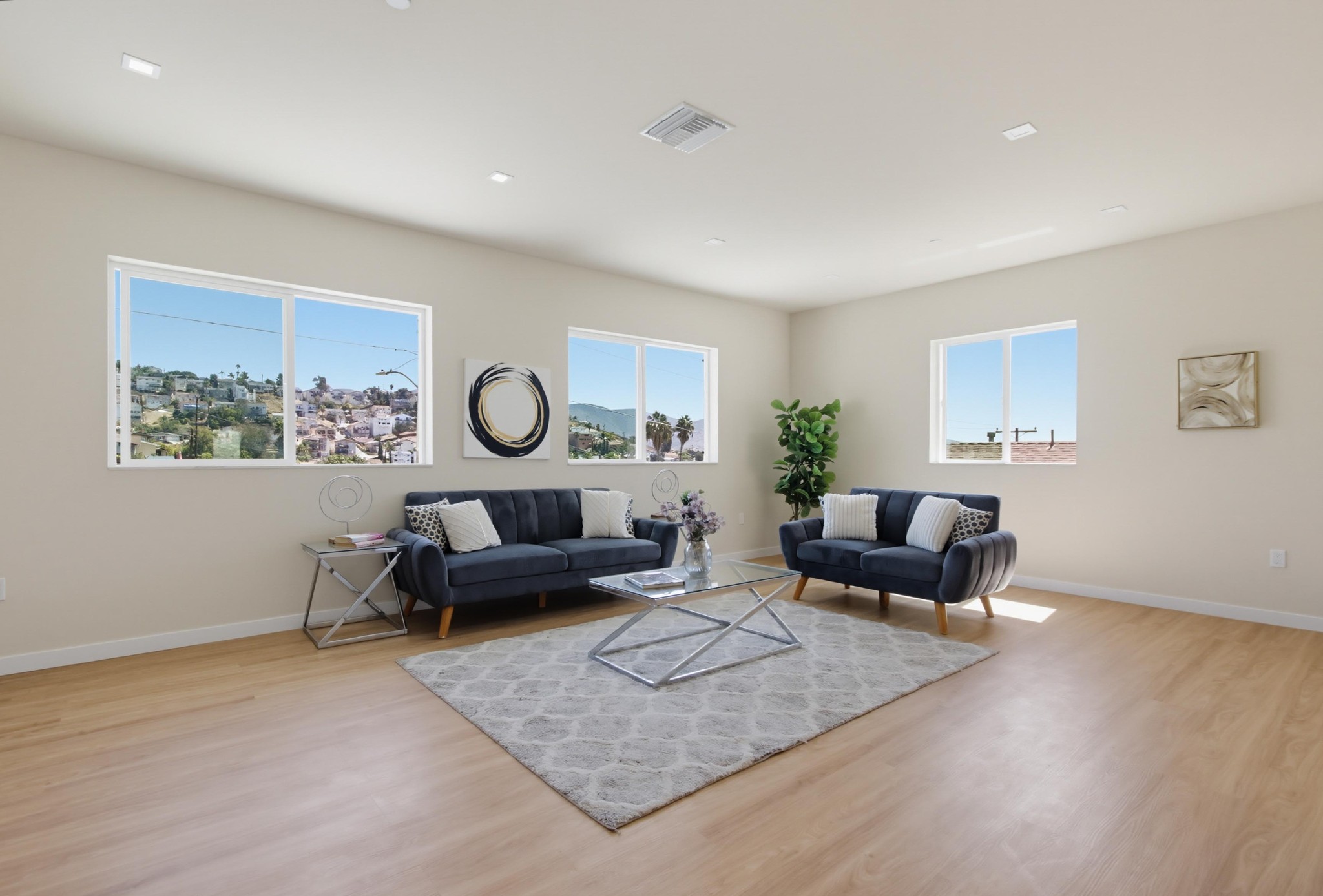 Virtual tour photo 10 of 70 for 1302 La Presa Ave