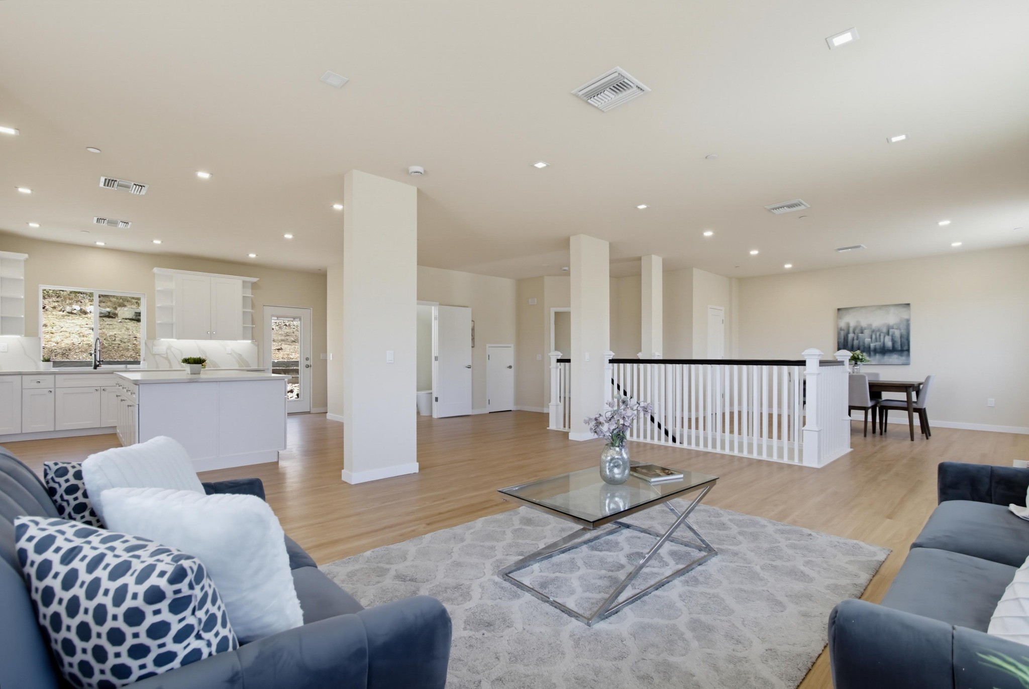 Virtual tour photo 13 of 70 for 1302 La Presa Ave